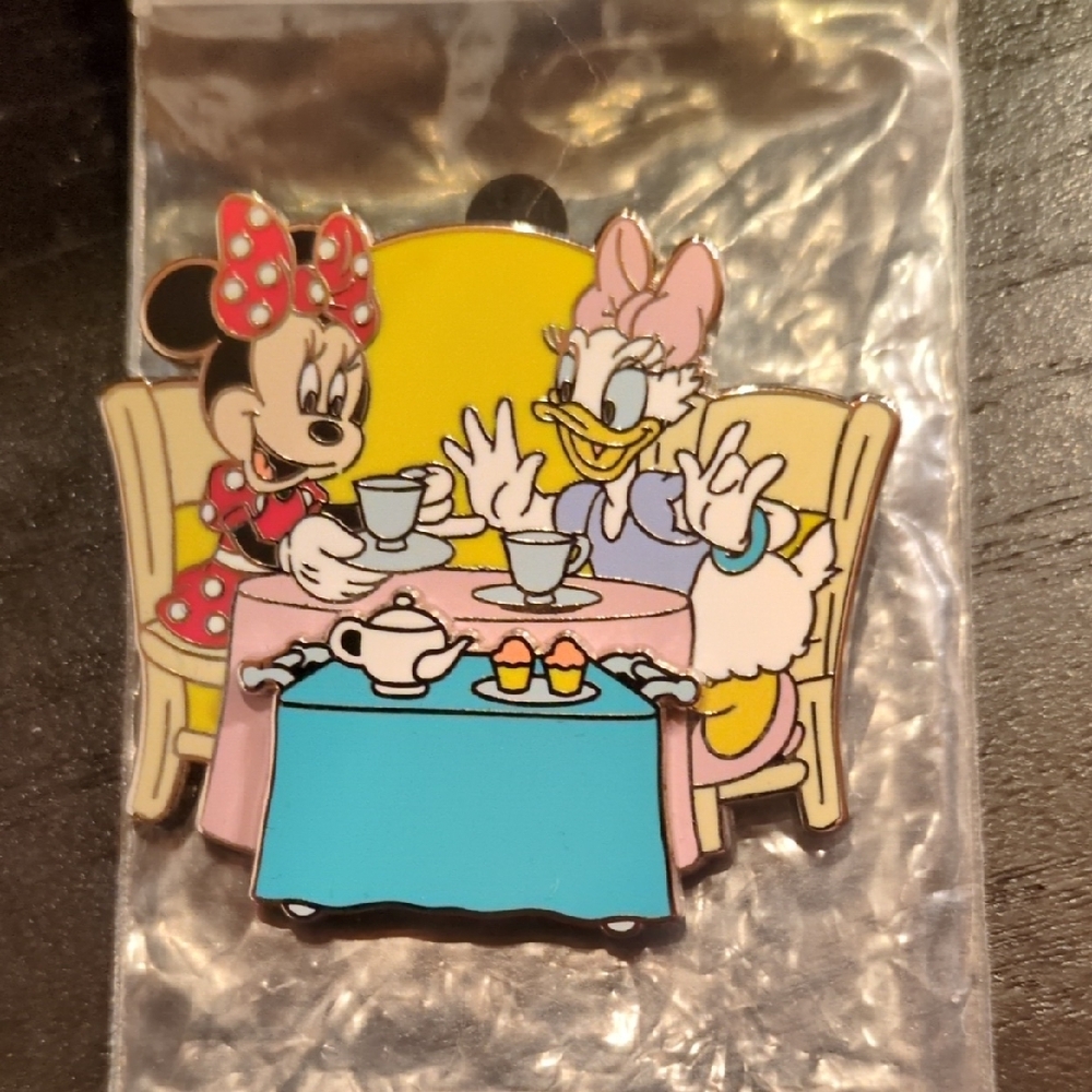 Disney Minnie and Daisy Tea Party Pin